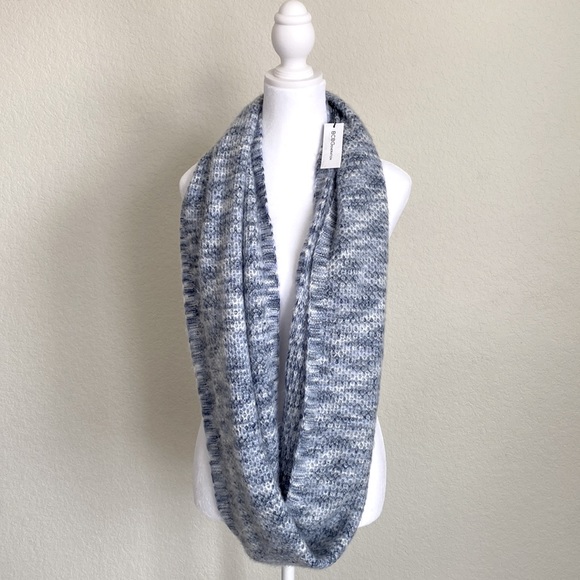 NWT BCBGeneration Knit Eternity Scarf - NEW - Picture 2 of 12